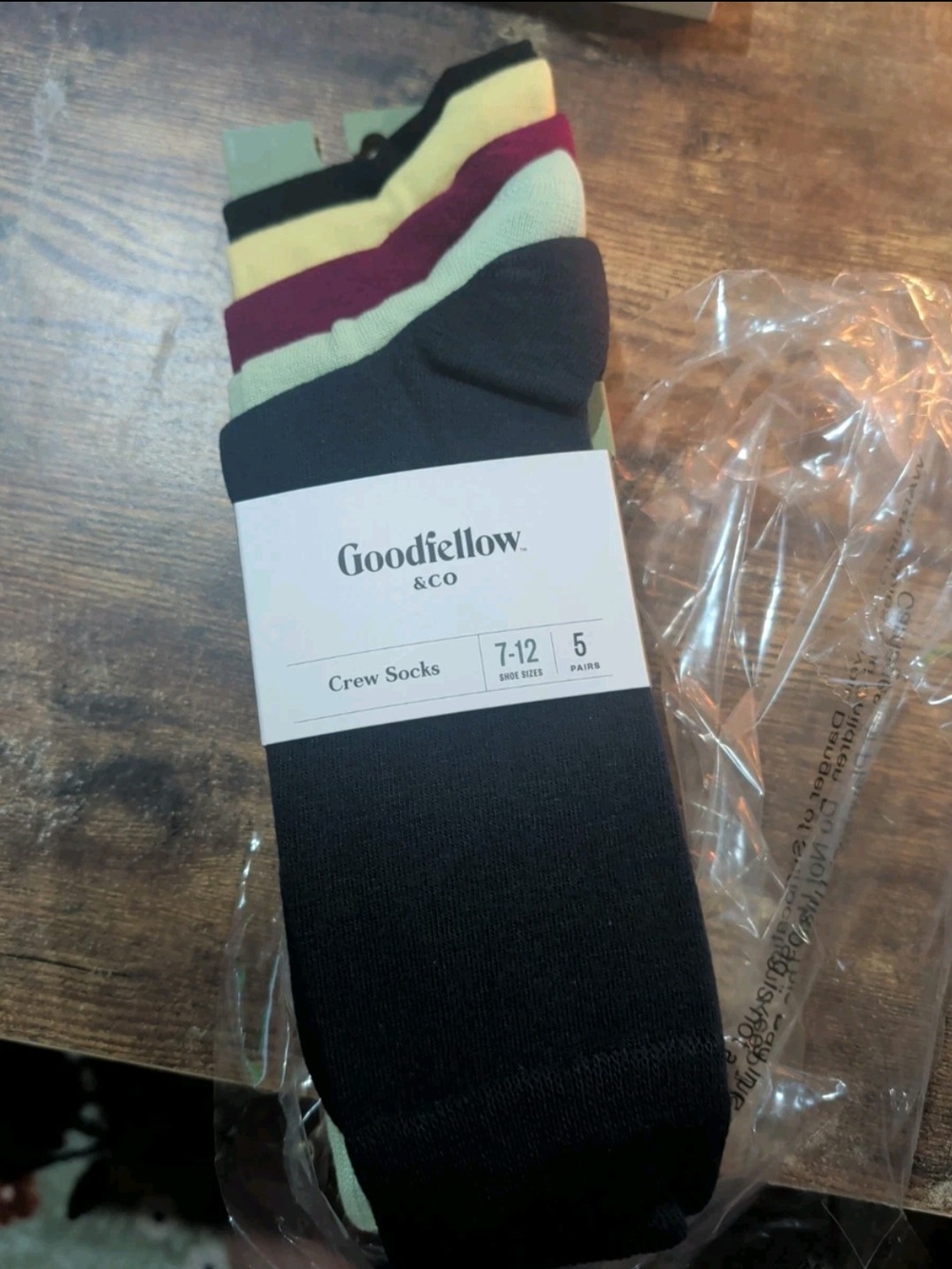 Goodfellow & Co Crew Socks 5-Pack in Black, Burgundy, Cream Size 7-12 NWT